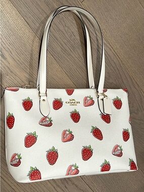 NWT Coach Cream Leather Tote with Strawberry Print